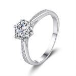 Luna Grace Classic Brilliance Ring